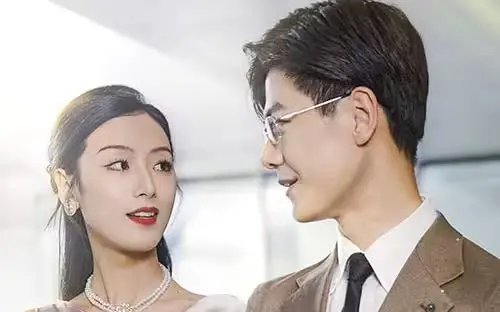 《闪婚后，被豪门老公霸道宠》：霸道总裁爱上我？不，是宠你上天！甜宠剧新标杆